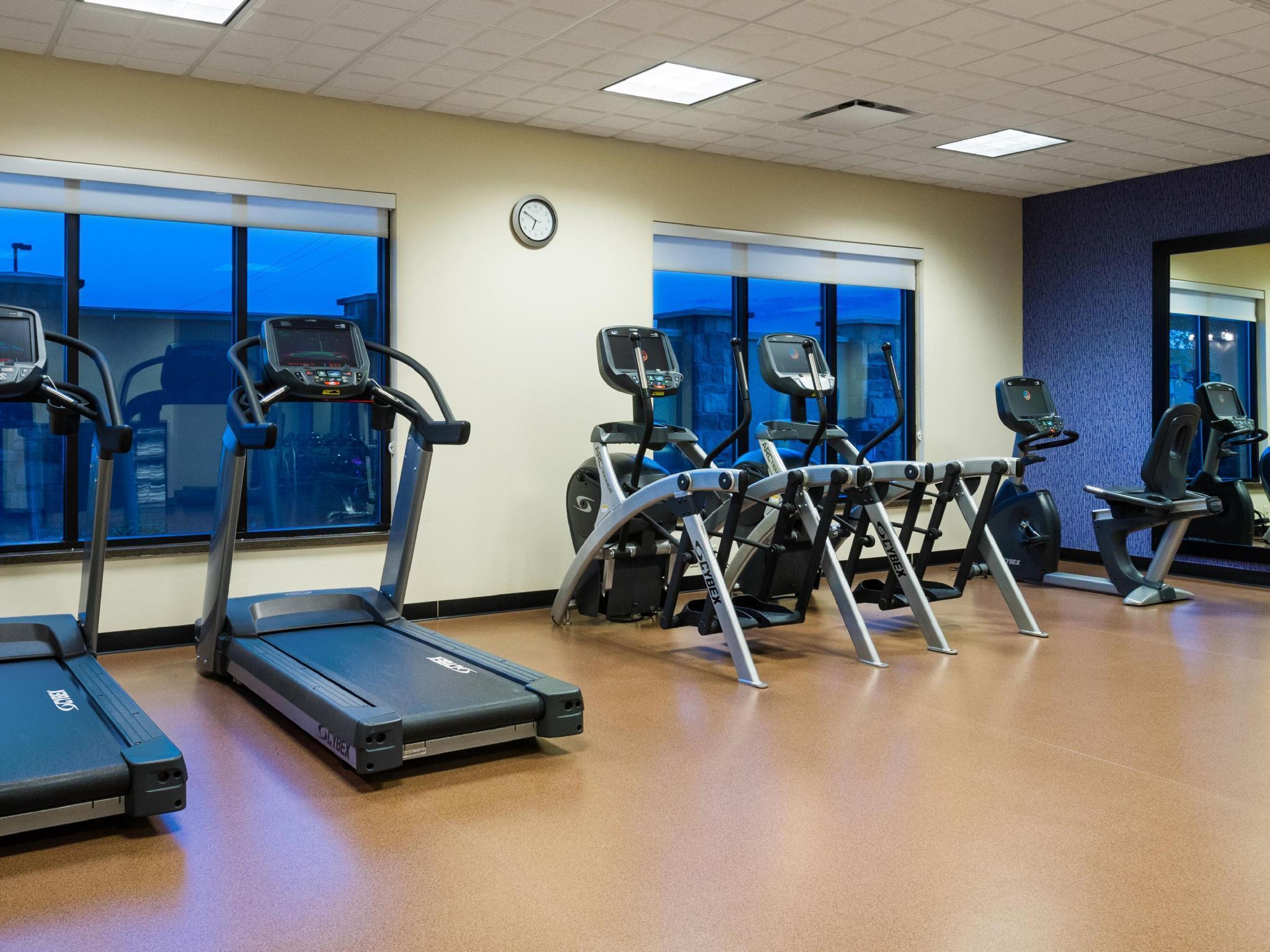 Holiday Inn Express & Suites Midland South I-20 By Ihg Екстериор снимка