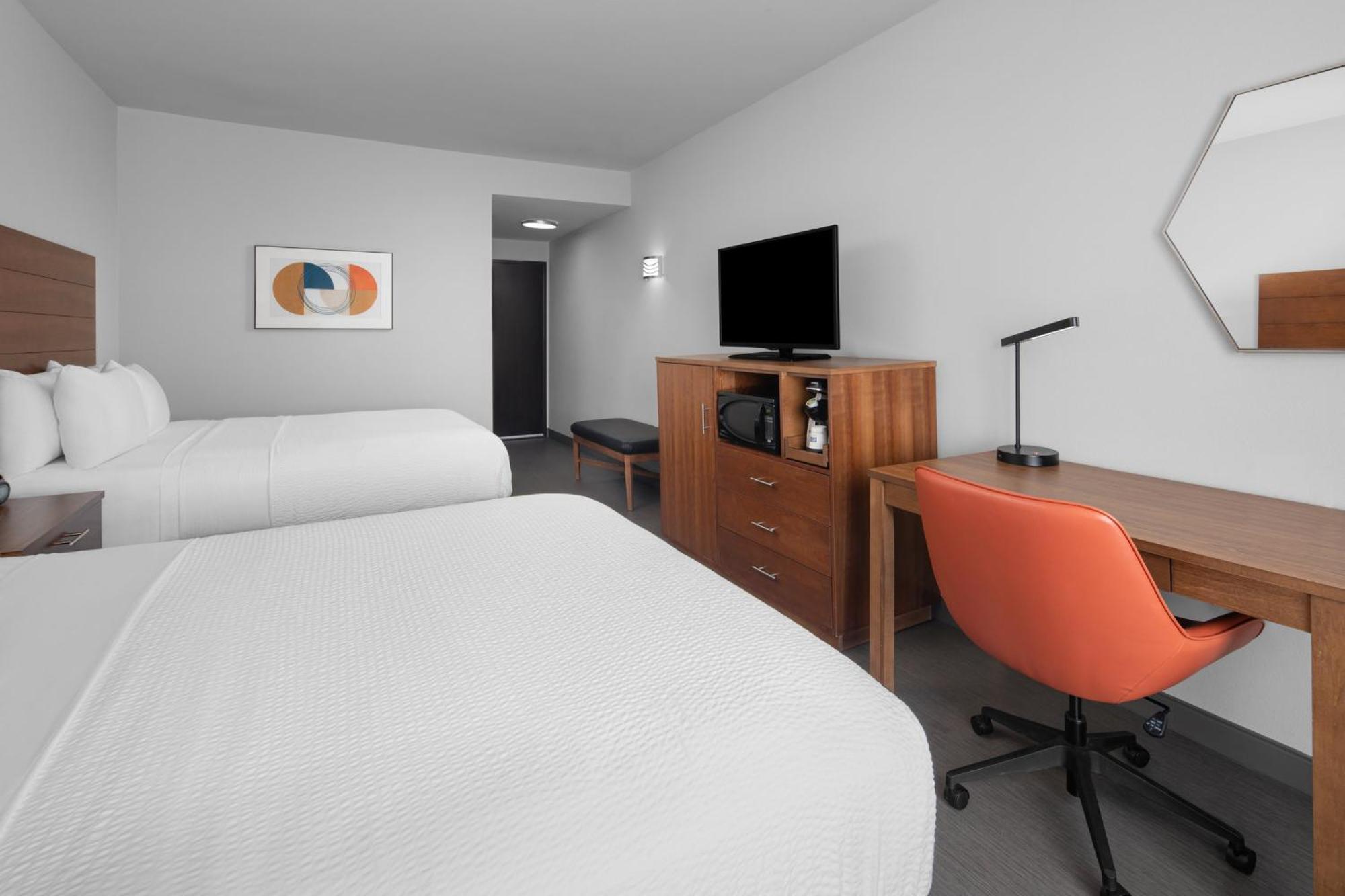 Holiday Inn Express & Suites Midland South I-20 By Ihg Екстериор снимка