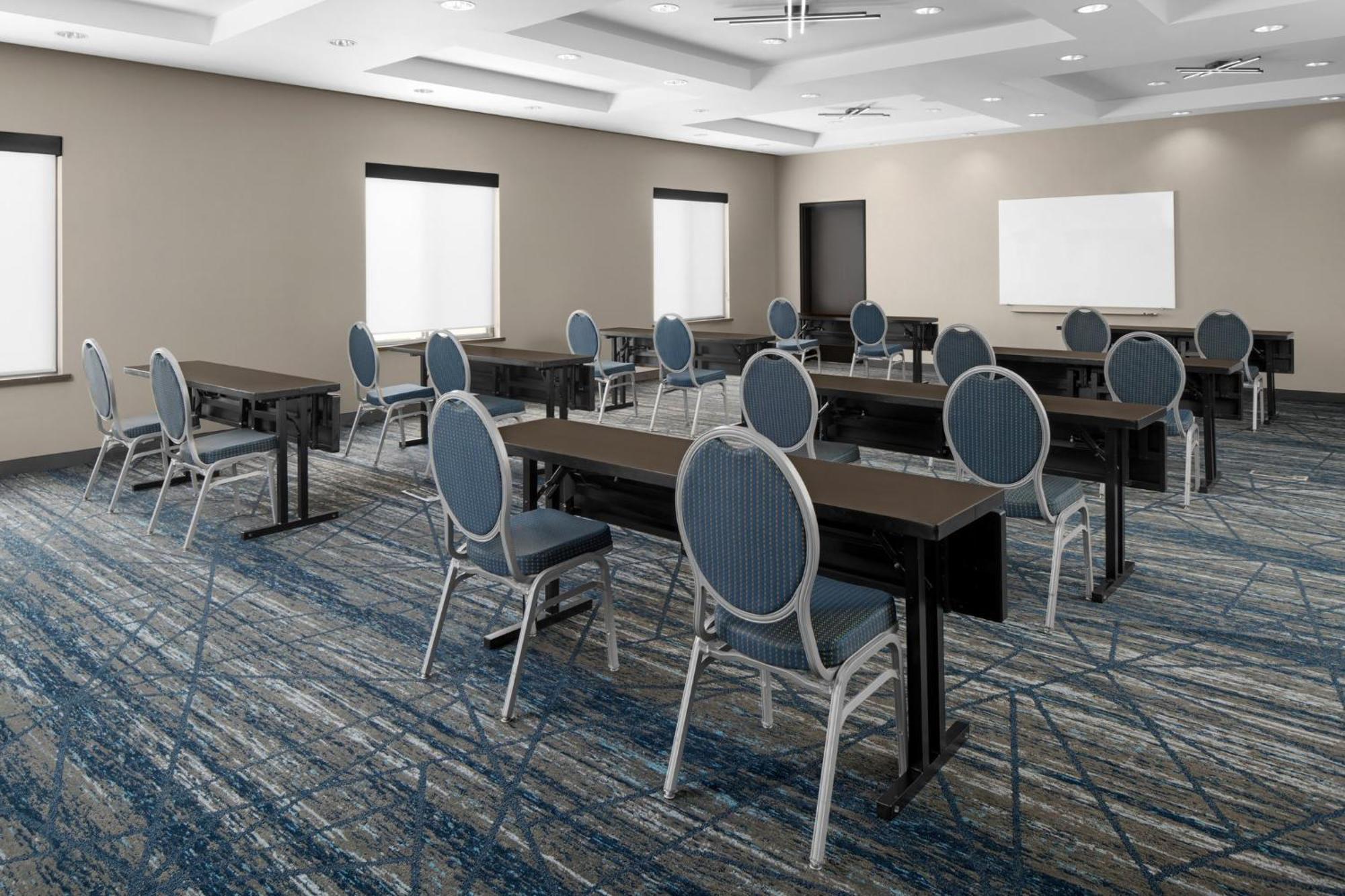 Holiday Inn Express & Suites Midland South I-20 By Ihg Екстериор снимка